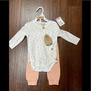 NWT long sleeve onesie with pants